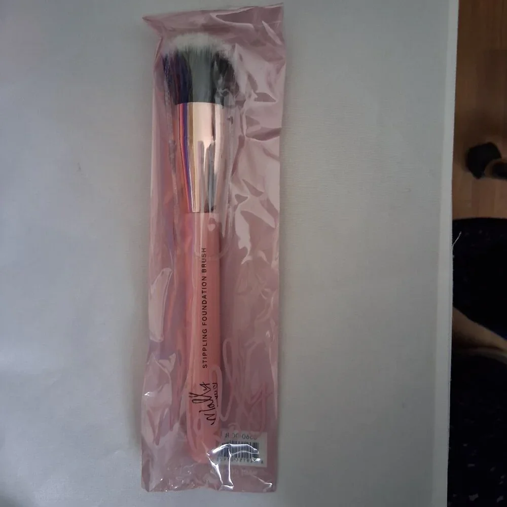 Mally Stippling Foundation Brush New Full Size